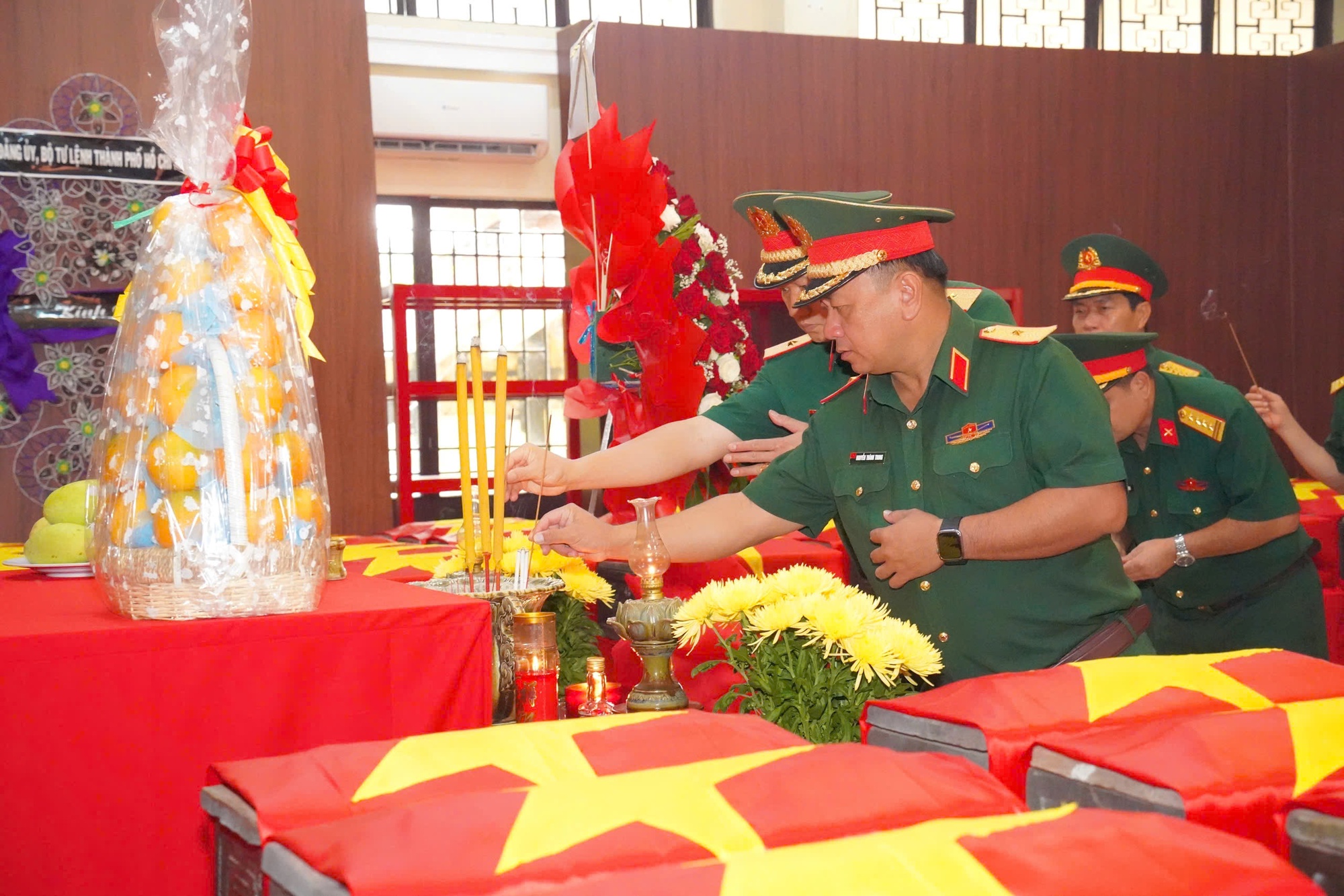 Phát hiện thêm vị trí mới có mộ liệt sĩ tại Công viên Lê Thị Riêng- Ảnh 2.