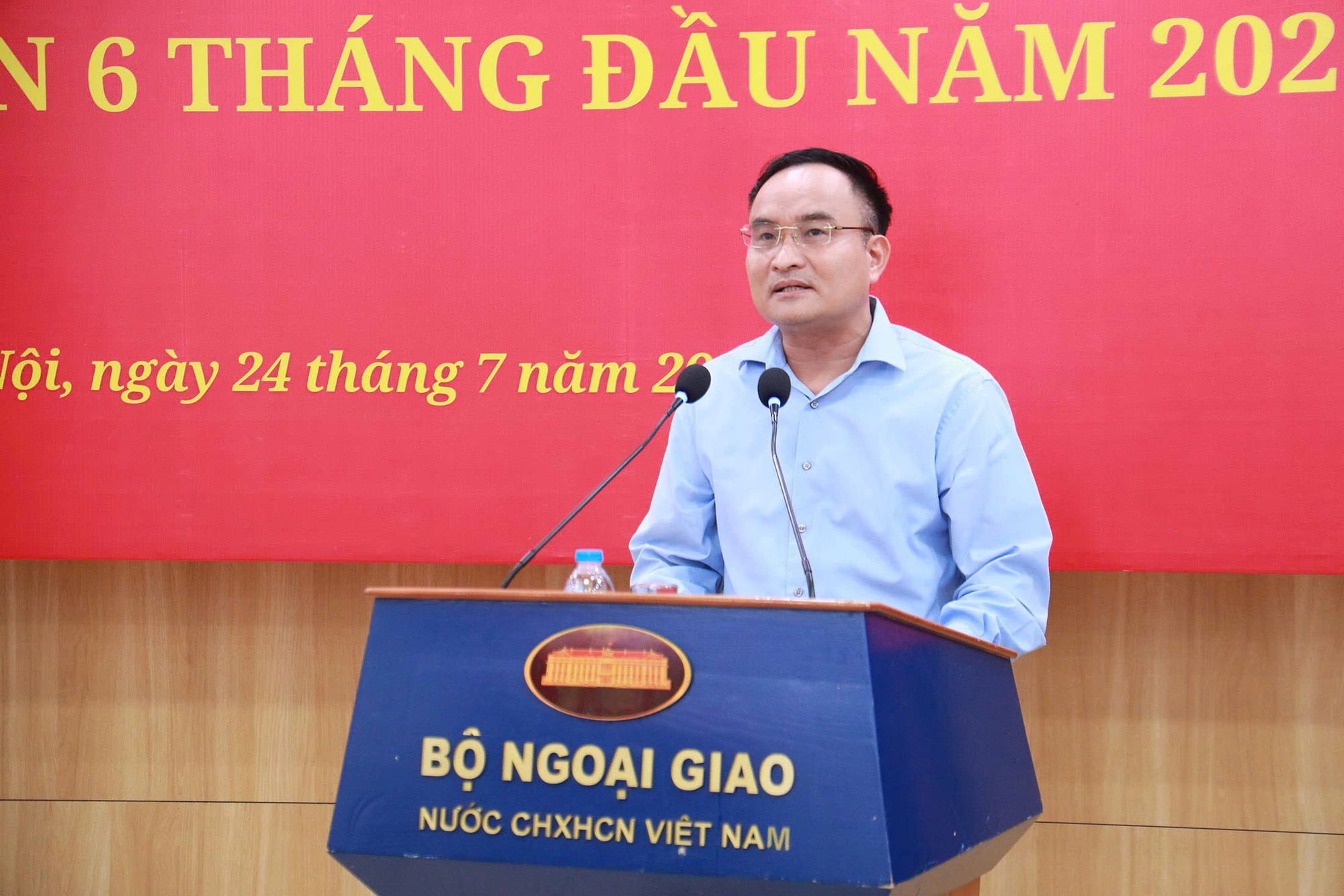 Hội nghị báo cáo viên Đảng ủy Chính phủ 6 tháng đầu năm- Ảnh 2.