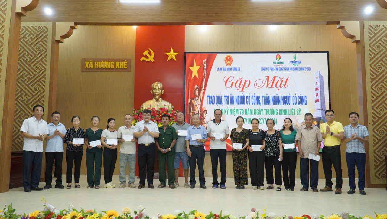 Phân bón Cà Mau trao 600 triệu đồng tri ân ngày 27/7- Ảnh 1.