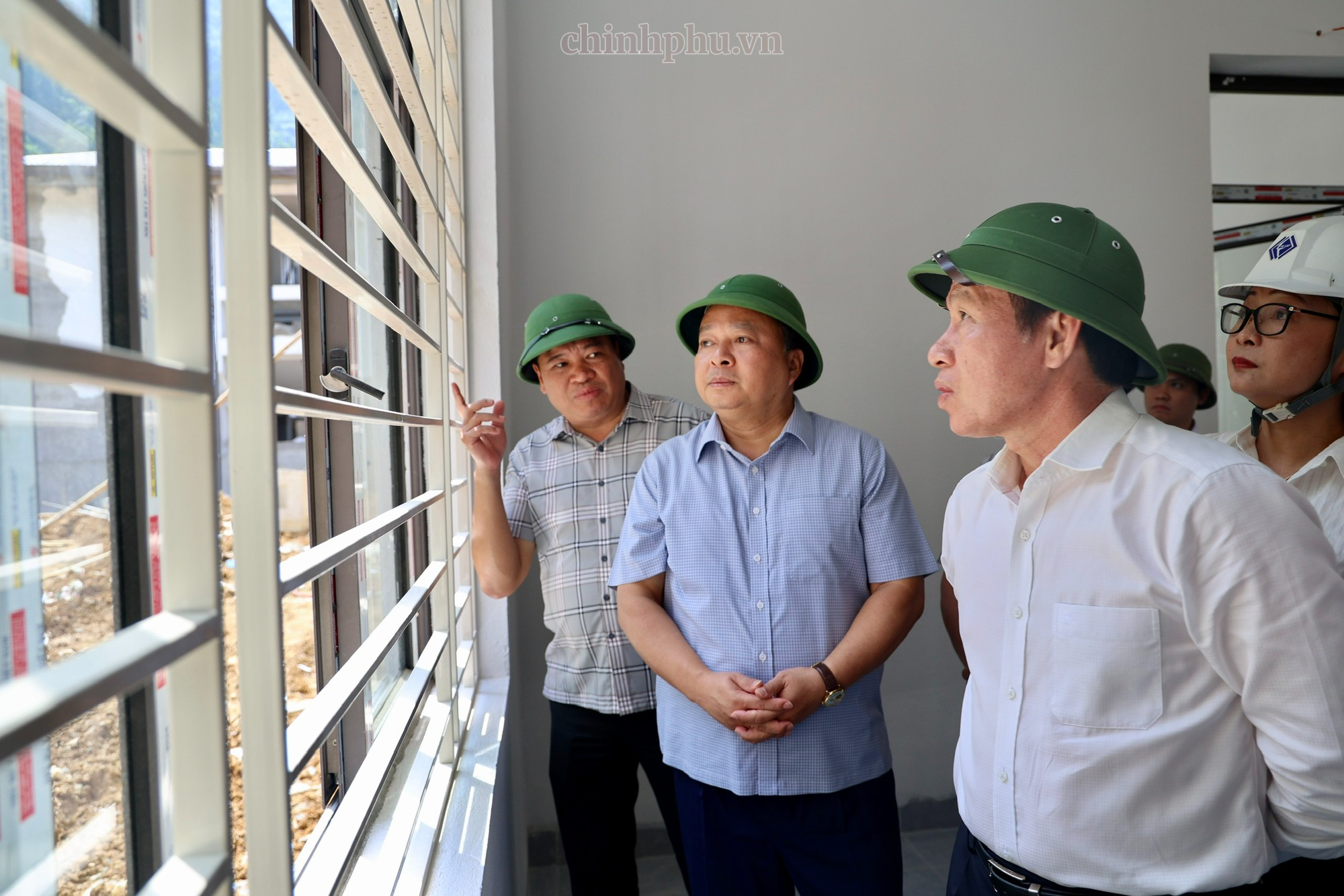 Phó Thủ tướng Lê Tiến Châu kiểm tra tiến độ xây trường phổ thông nội trú liên cấp tại Tuyên Quang- Ảnh 5.