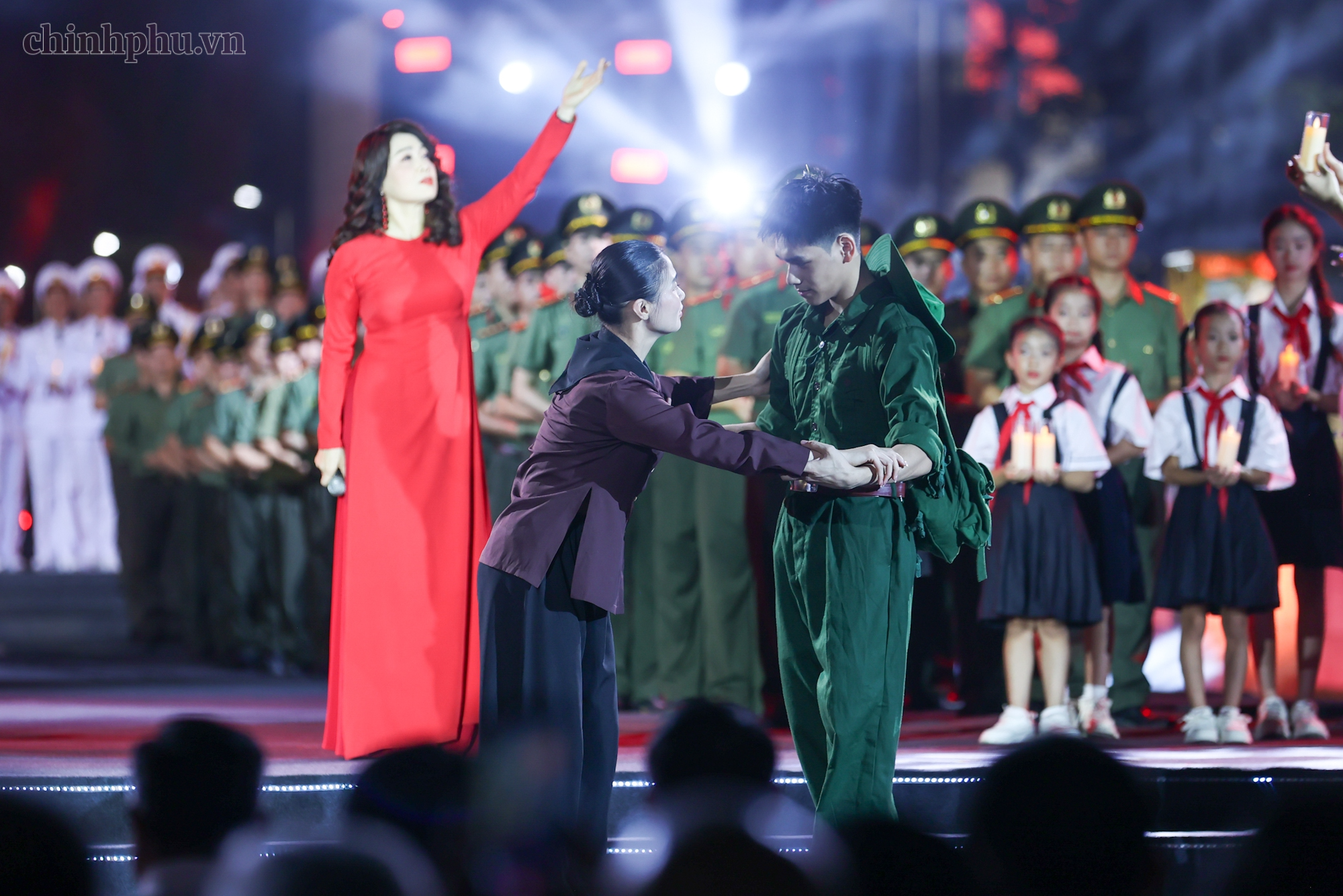Tổng Bí thư, Chủ tịch nước Tô Lâm dự Cầu truyền hình ‘Sao sáng dẫn đường’- Ảnh 8.