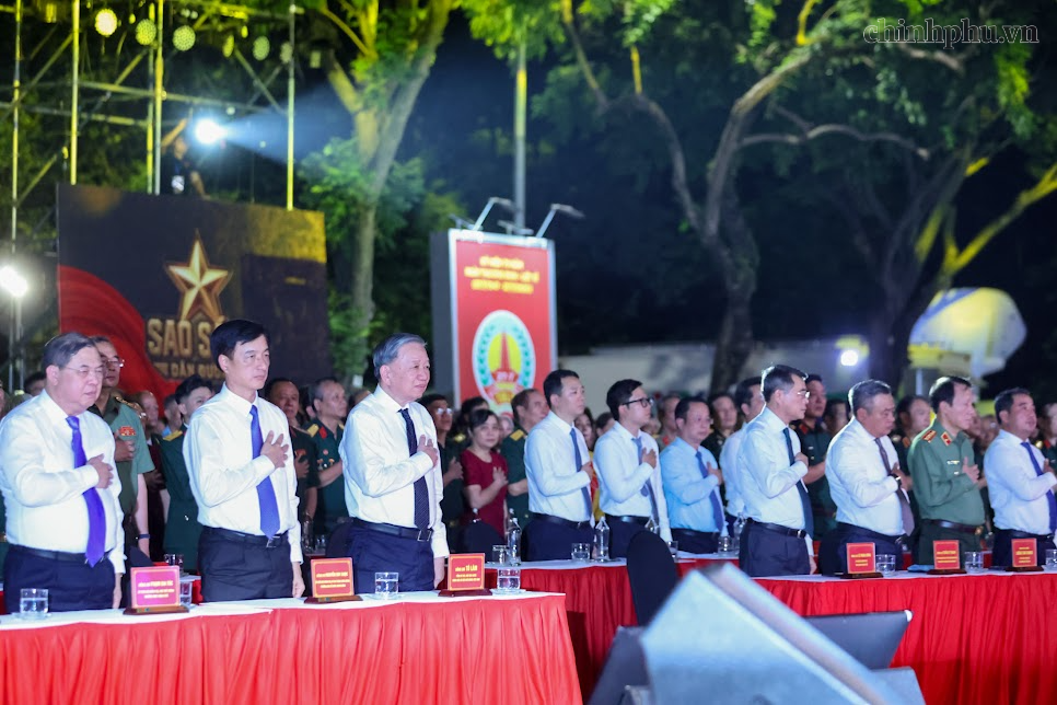 Tổng Bí thư, Chủ tịch nước Tô Lâm dự Cầu truyền hình ‘Sao sáng dẫn đường’- Ảnh 1.