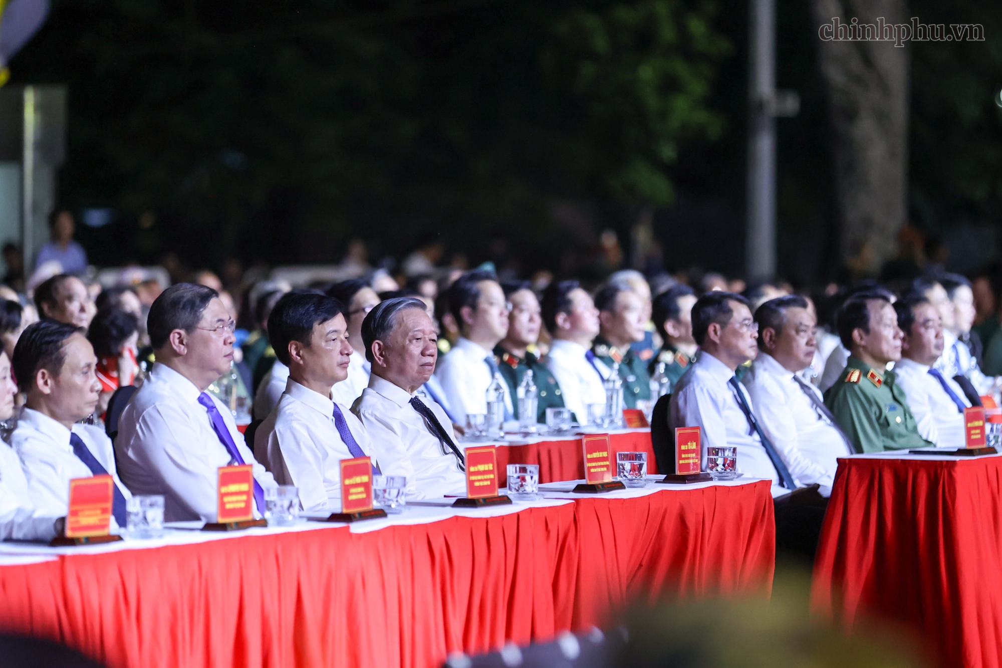 Cầu truyền hình ‘Sao sáng dẫn đường’: Tôn vinh và tri ân sự hy sinh cao cả của các Anh hùng liệt sĩ- Ảnh 7.