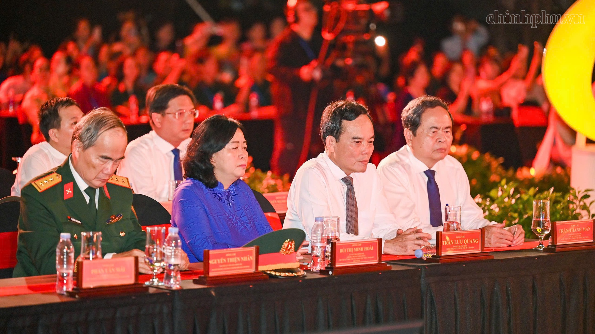 Cầu truyền hình ‘Sao sáng dẫn đường’: Tôn vinh và tri ân sự hy sinh cao cả của các Anh hùng liệt sĩ- Ảnh 16.