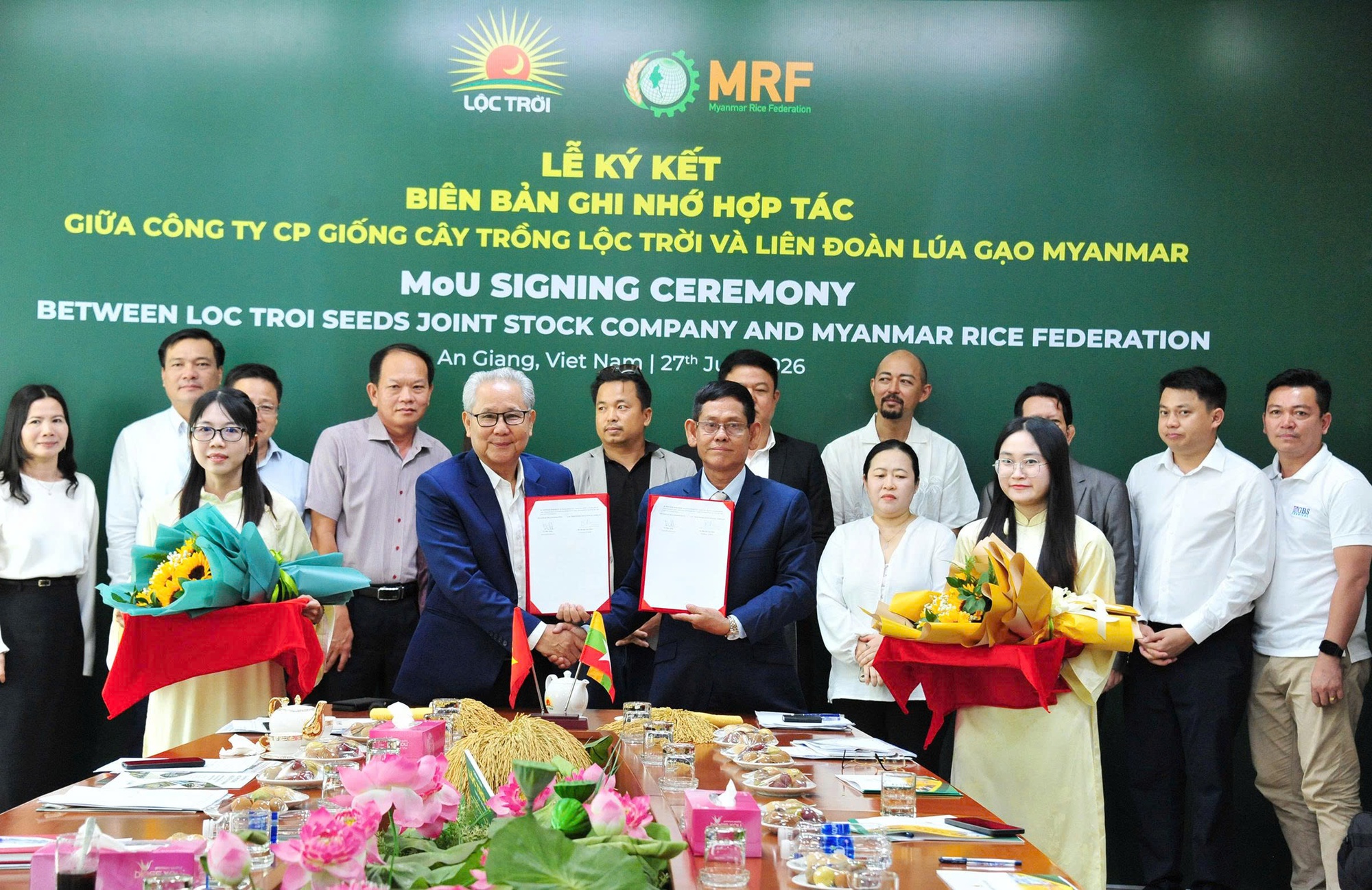 Lộc Trời đưa giống lúa Việt Nam sang Myanmar, mở rộng chuỗi giá trị lúa gạo khu vực- Ảnh 1.