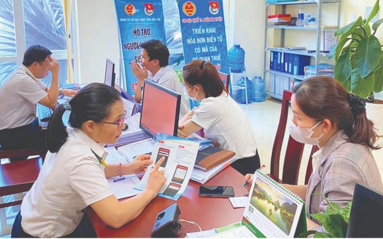 Doanh thu dưới 1 tỷ, hộ kinh doanh có phải thông báo số tài khoản?