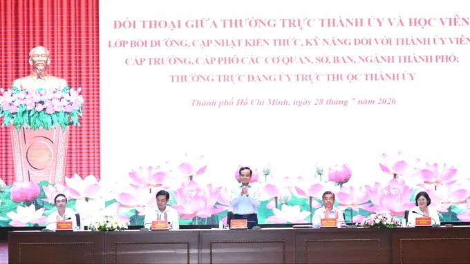 Bí thư Thành ủy TPHCM thông tin về việc tiếp tục sắp xếp xã, phường- Ảnh 1.