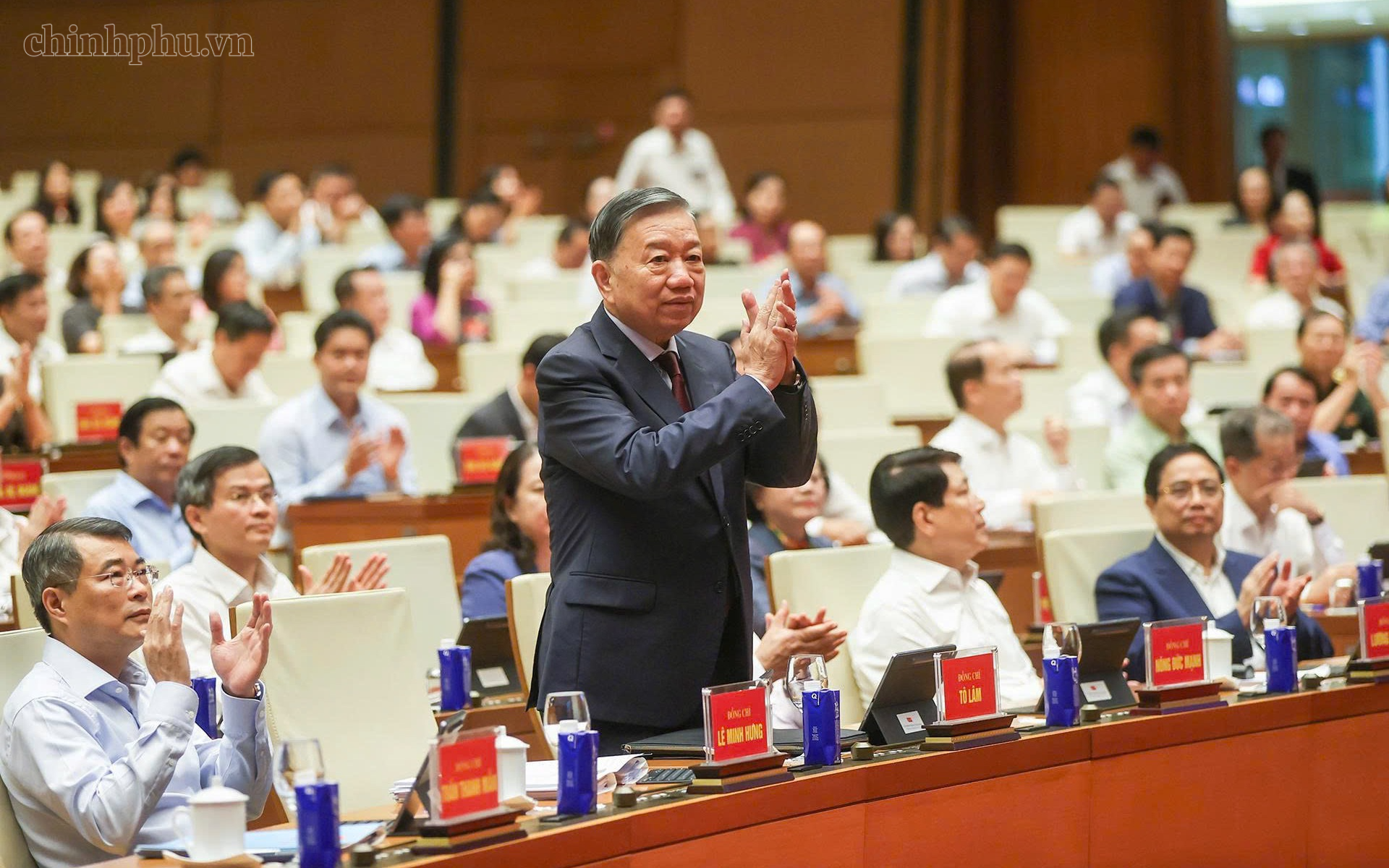 Các đồng chí lãnh đạo Đảng và Nhà nước dự Hội nghị toàn quốc quán triệt và triển khai thực hiện Nghị quyết Hội nghị Trung ương 3