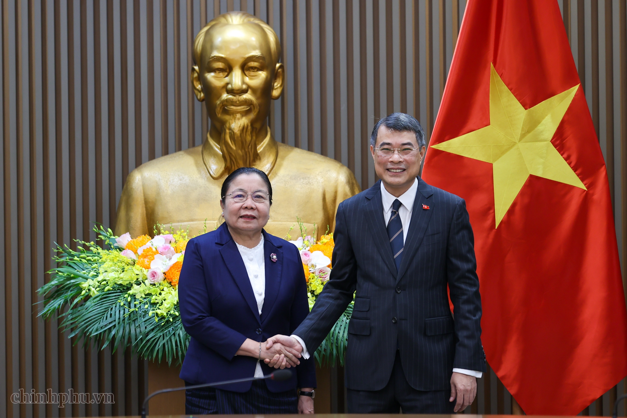 Thủ tướng Lê Minh Hưng tiếp Trưởng Ban Tổ chức Trung ương Đảng Nhân dân Cách mạng Lào- Ảnh 1.