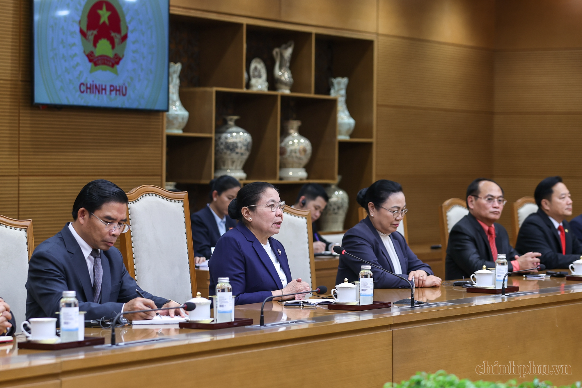 Thủ tướng Lê Minh Hưng tiếp Trưởng Ban Tổ chức Trung ương Đảng Nhân dân Cách mạng Lào- Ảnh 5.