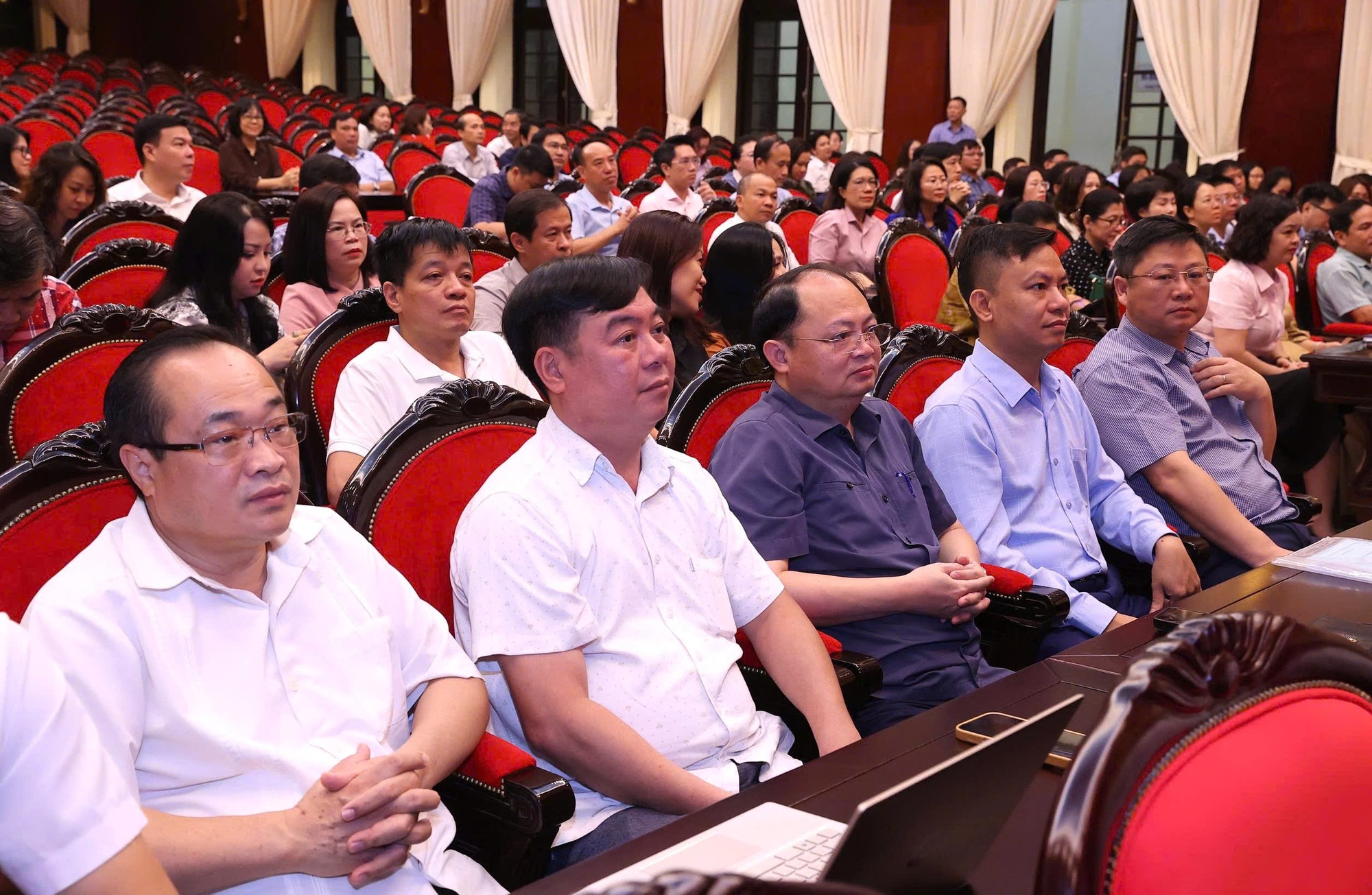 Công tác tuyên giáo và dân vận tiếp tục đổi mới, kịp thời định hướng tư tưởng và dư luận xã hội- Ảnh 1.