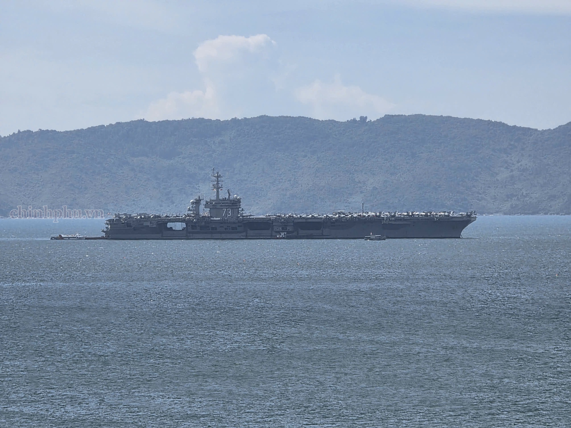 Tàu sân bay USS George Washington của Hải quân Hoa Kỳ thăm Việt Nam- Ảnh 1.