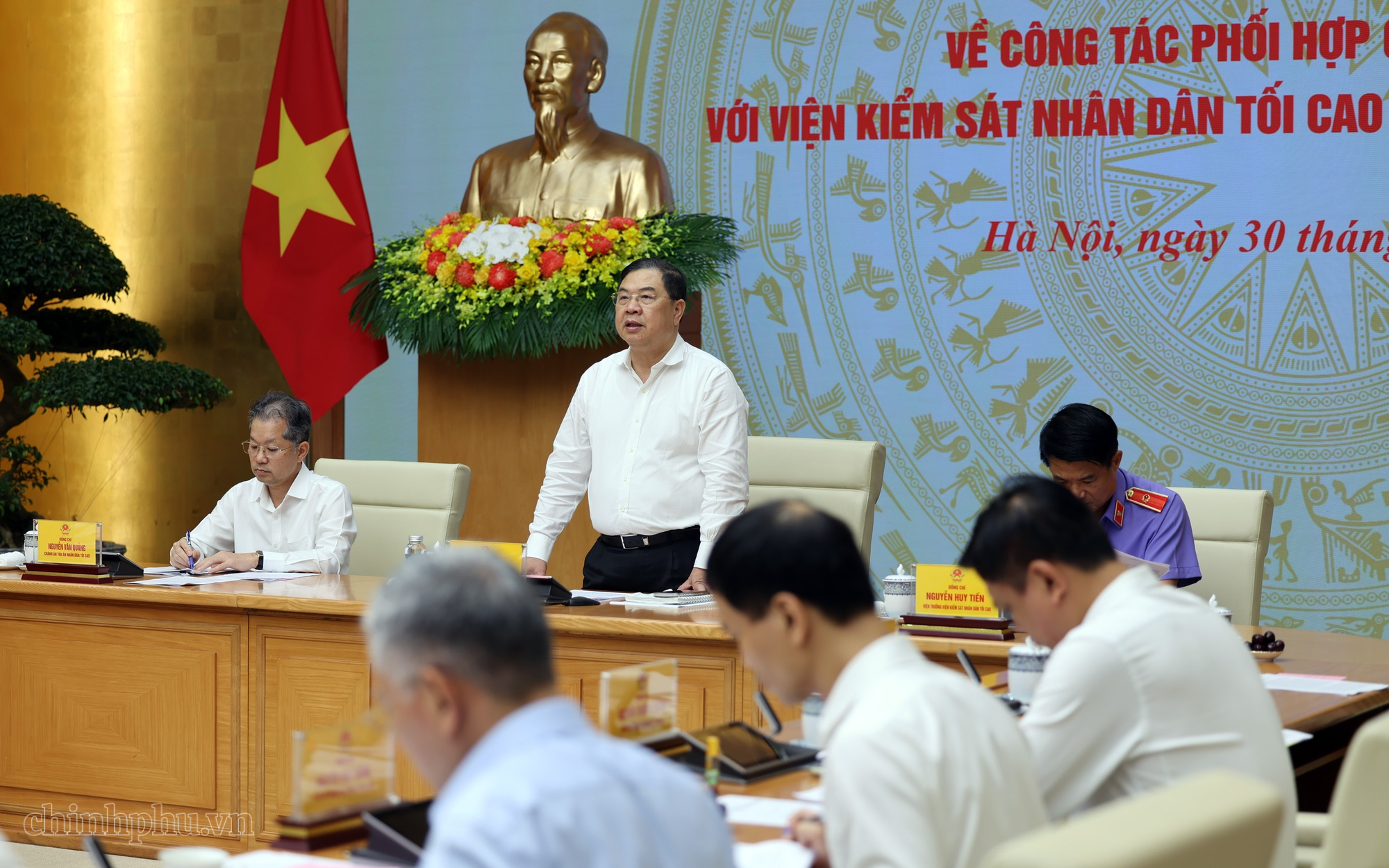 Phó Thủ tướng Thường trực Phạm Gia Túc: Đổi mới cơ chế phối hợp giữa Chính phủ với Tòa án, Viện Kiểm sát đáp ứng yêu cầu nhiệm vụ mới- Ảnh 4.