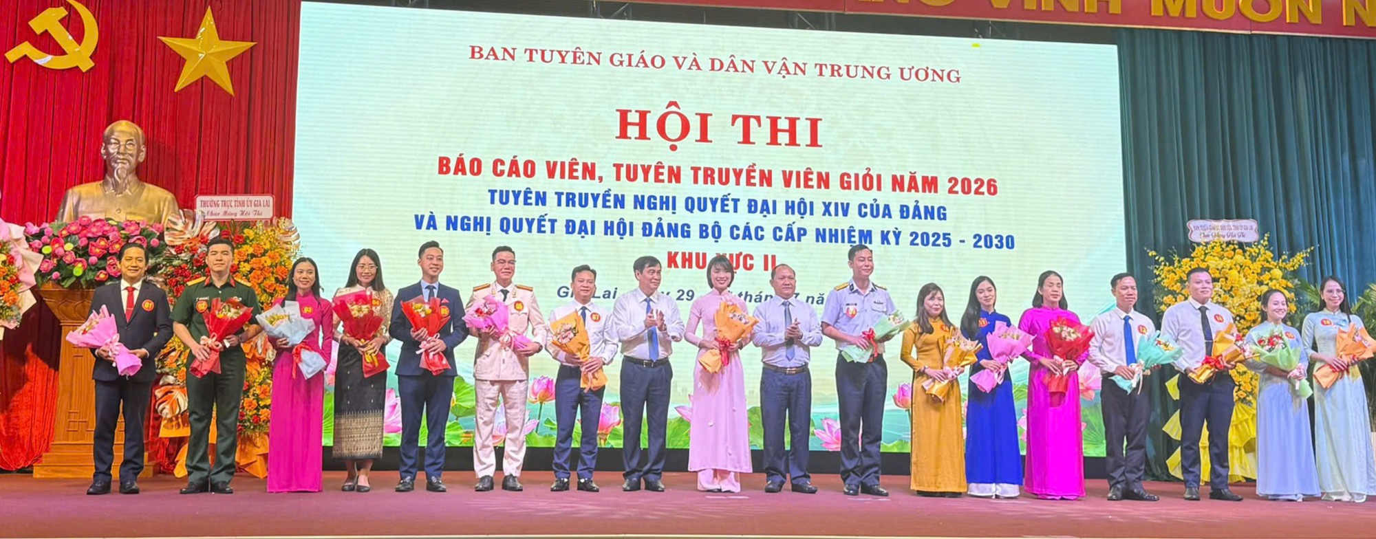 Khai mạc Hội thi báo cáo viên, tuyên truyền viên giỏi năm 2026, khu vực II- Ảnh 1.