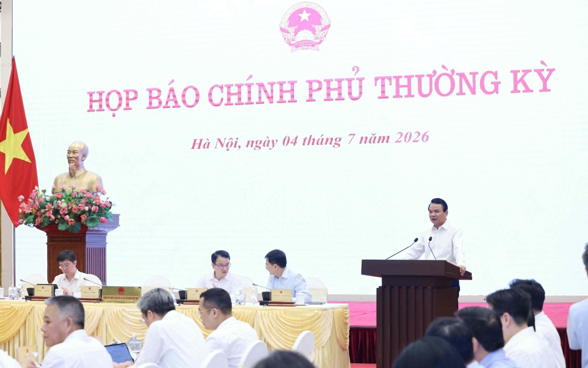 Họp báo Chính phủ thường kỳ tháng 6: KTXH duy trì đà tăng trưởng tích cực trên hầu hết các lĩnh vực
