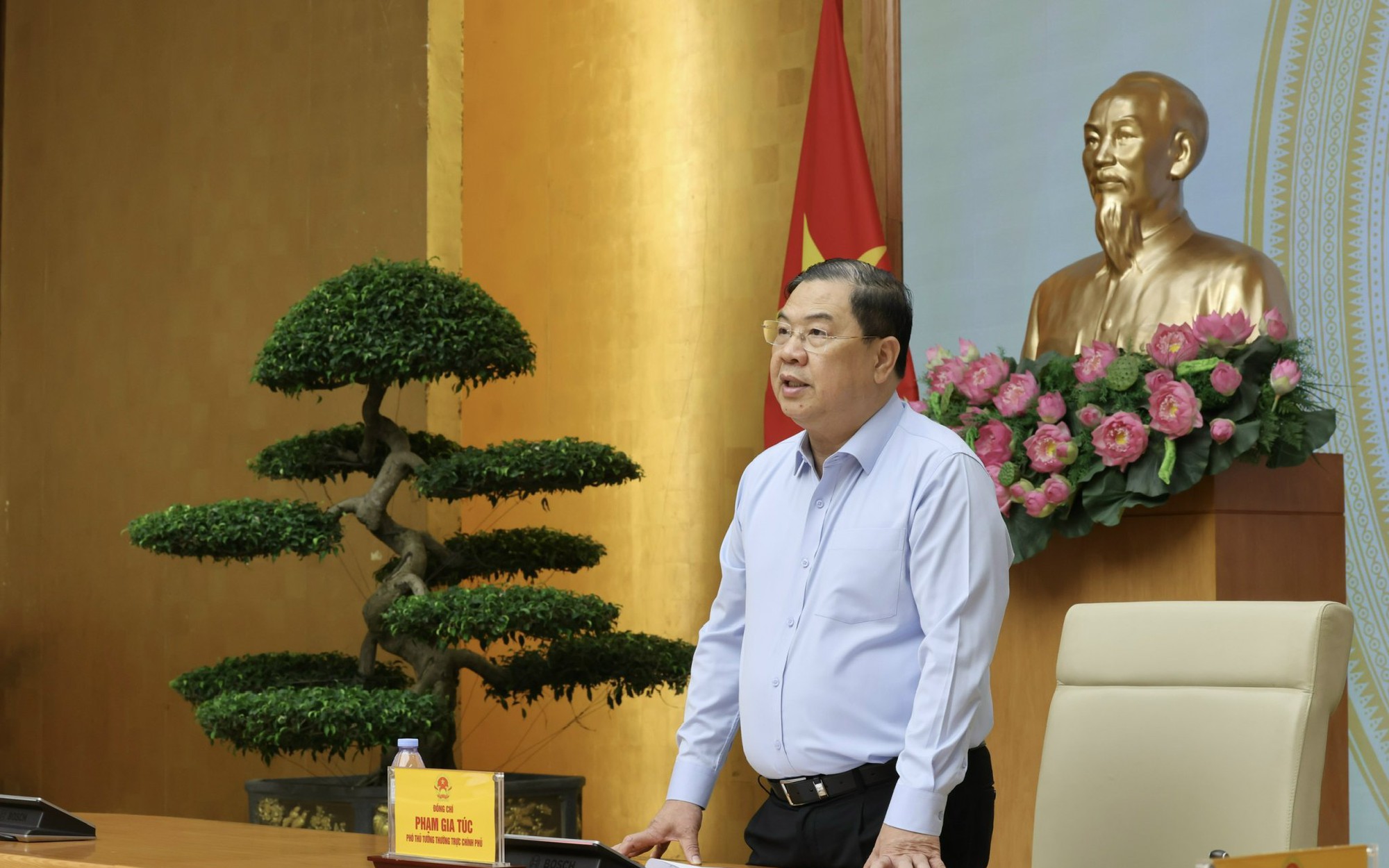 Phó Thủ tướng Thường trực Phạm Gia Túc: Chống buôn lậu, gian lận thương mại, hàng giả là nhiệm vụ thường xuyên, không có điểm dừng