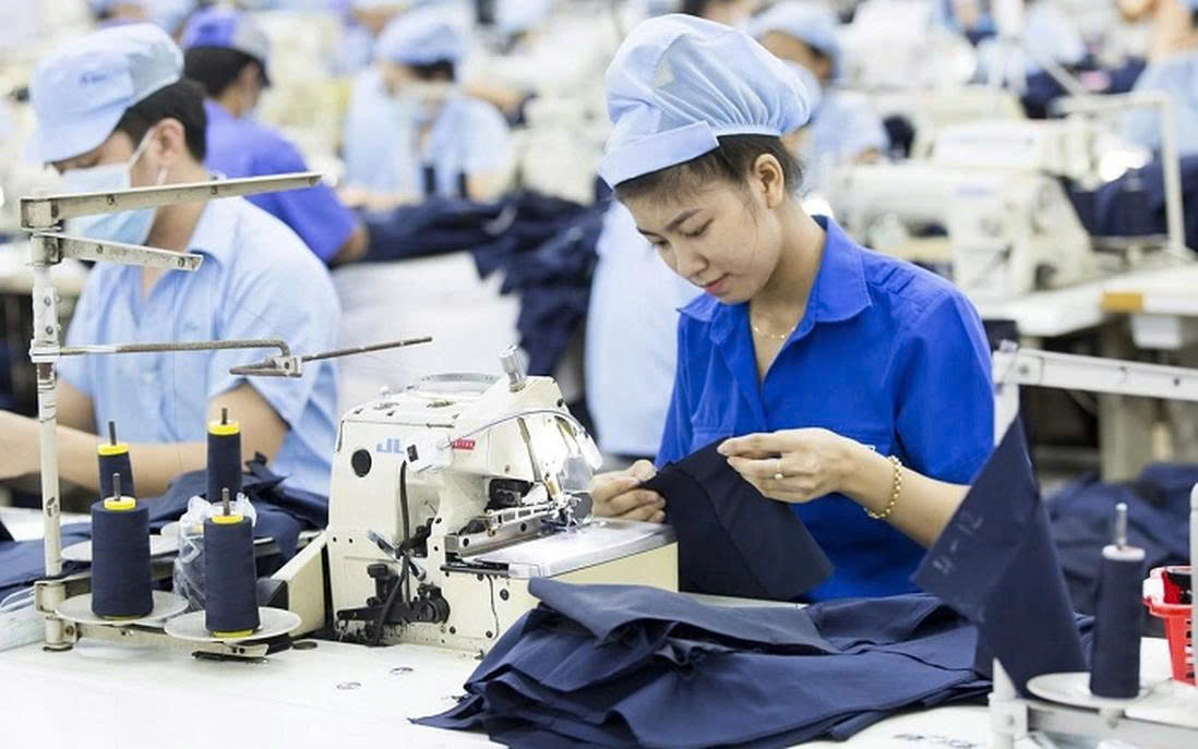 Lợi thế lao động giá rẻ dần mất, các ngành xuất khẩu chủ lực đối mặt sức ép mới- Ảnh 1.