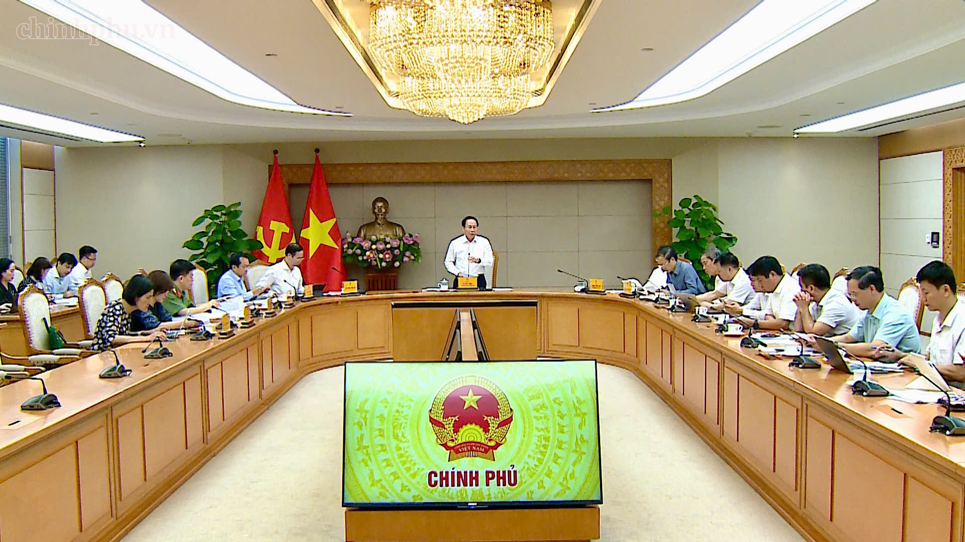Rà soát chương trình học; đổi mới kiểm tra, đánh giá nhằm tinh giản, thiết thực, phù hợp với bối cảnh mới- Ảnh 4.