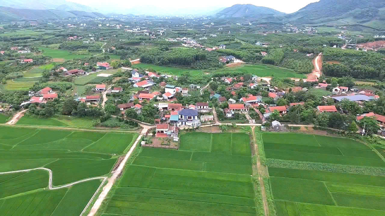 Đồng bào vùng cao: Hiến đất, chặt cây, mở lối để làm đường- Ảnh 8.