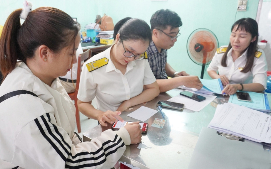 Cách hợp nhất dữ liệu khi cá nhân có 2 mã số thuế