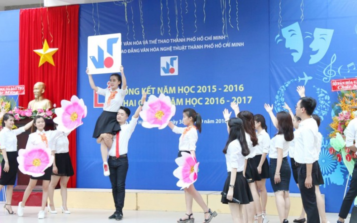 Thế nào là trường năng khiếu?