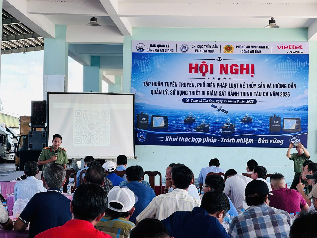 An Giang siết quản lý đội tàu, xử lý nghiêm vi phạm IUU- Ảnh 2.