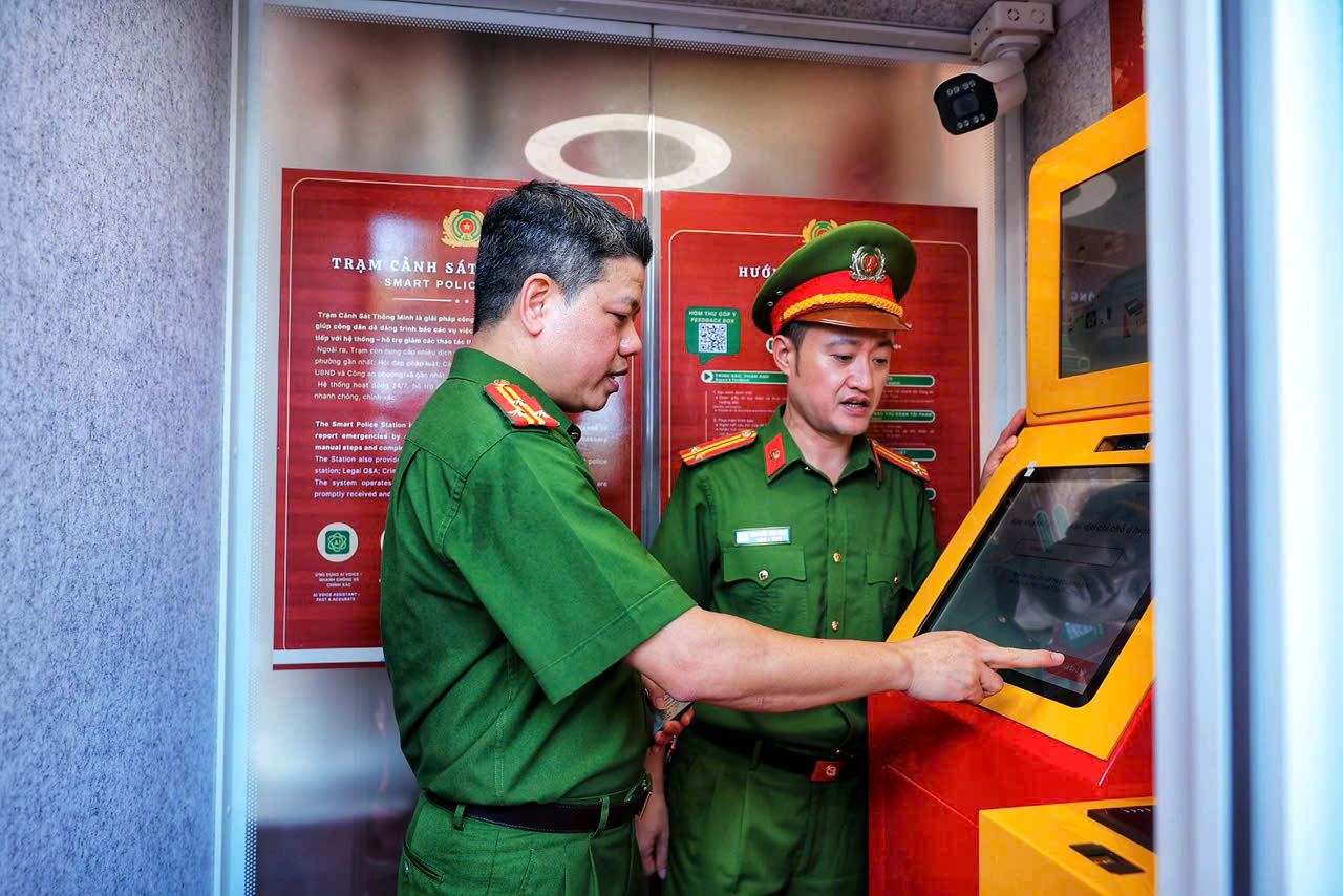 Ra mắt 'Trạm Cảnh sát thông minh' tại Hà Nội- Ảnh 1.