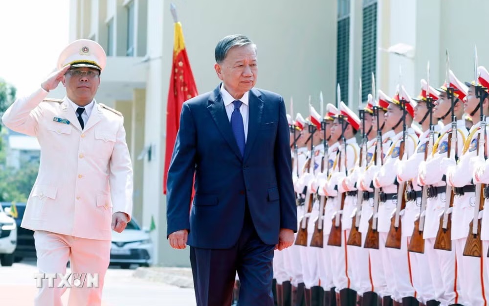 Tổng Bí thư, Chủ tịch nước Tô Lâm thăm, làm việc tại Học viện Kỹ thuật và Công nghệ an ninh (Bộ Công an)
