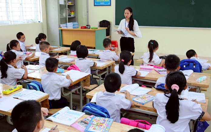 Cách tính thời gian giữ hạng của giáo viên tiểu học