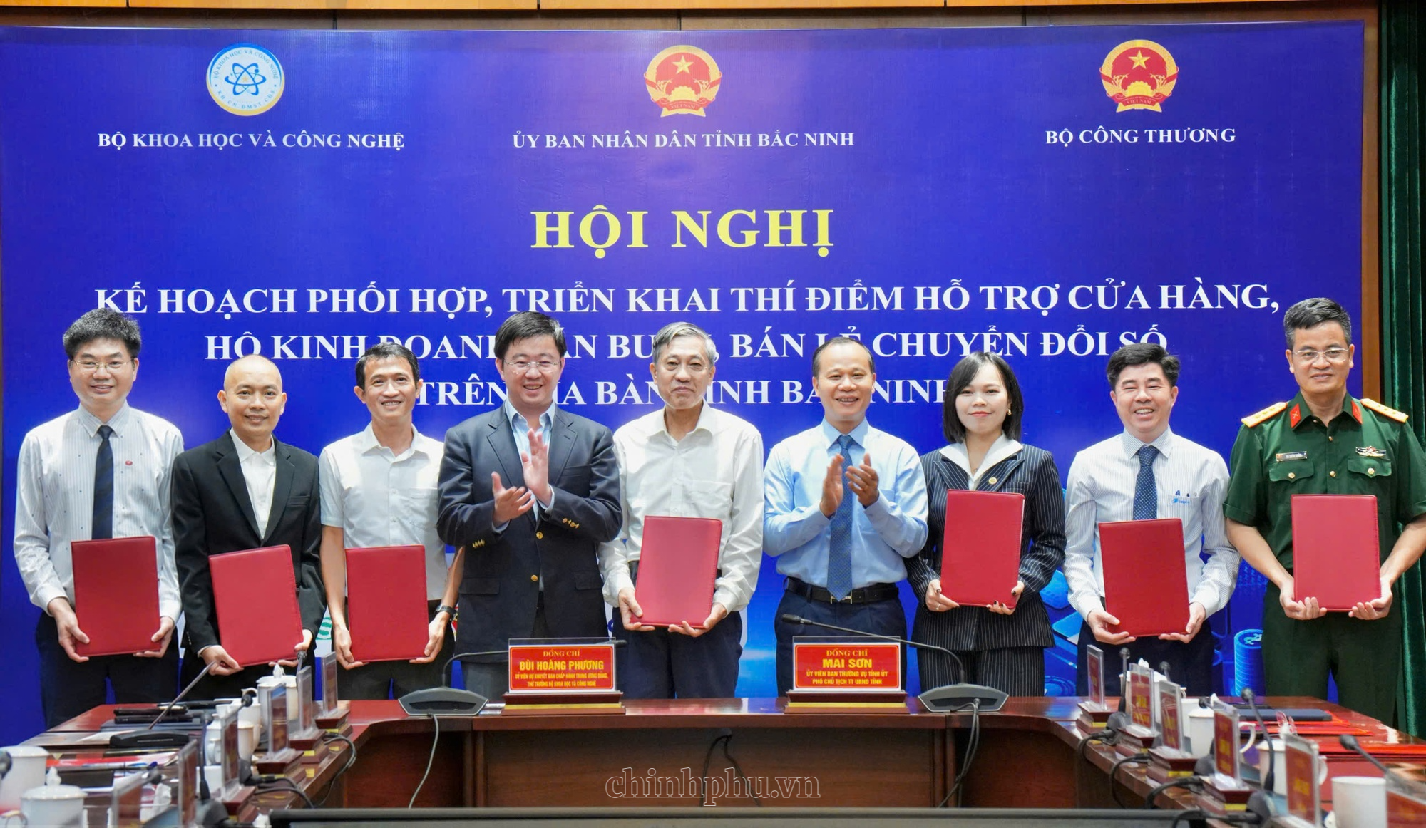 Đưa chuyển đổi số đến từng cửa hàng, hộ kinh doanh- Ảnh 2.