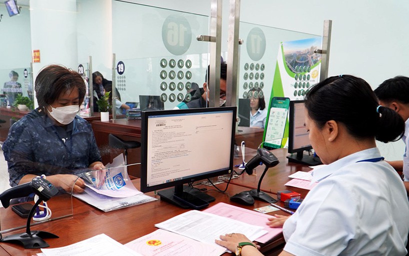 Tính tiền sử dụng đất khi cấp sổ đỏ đất có vi phạm