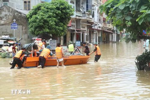 Khẩn trương khắc phục hậu quả mưa lũ do bão số 4- Ảnh 1.