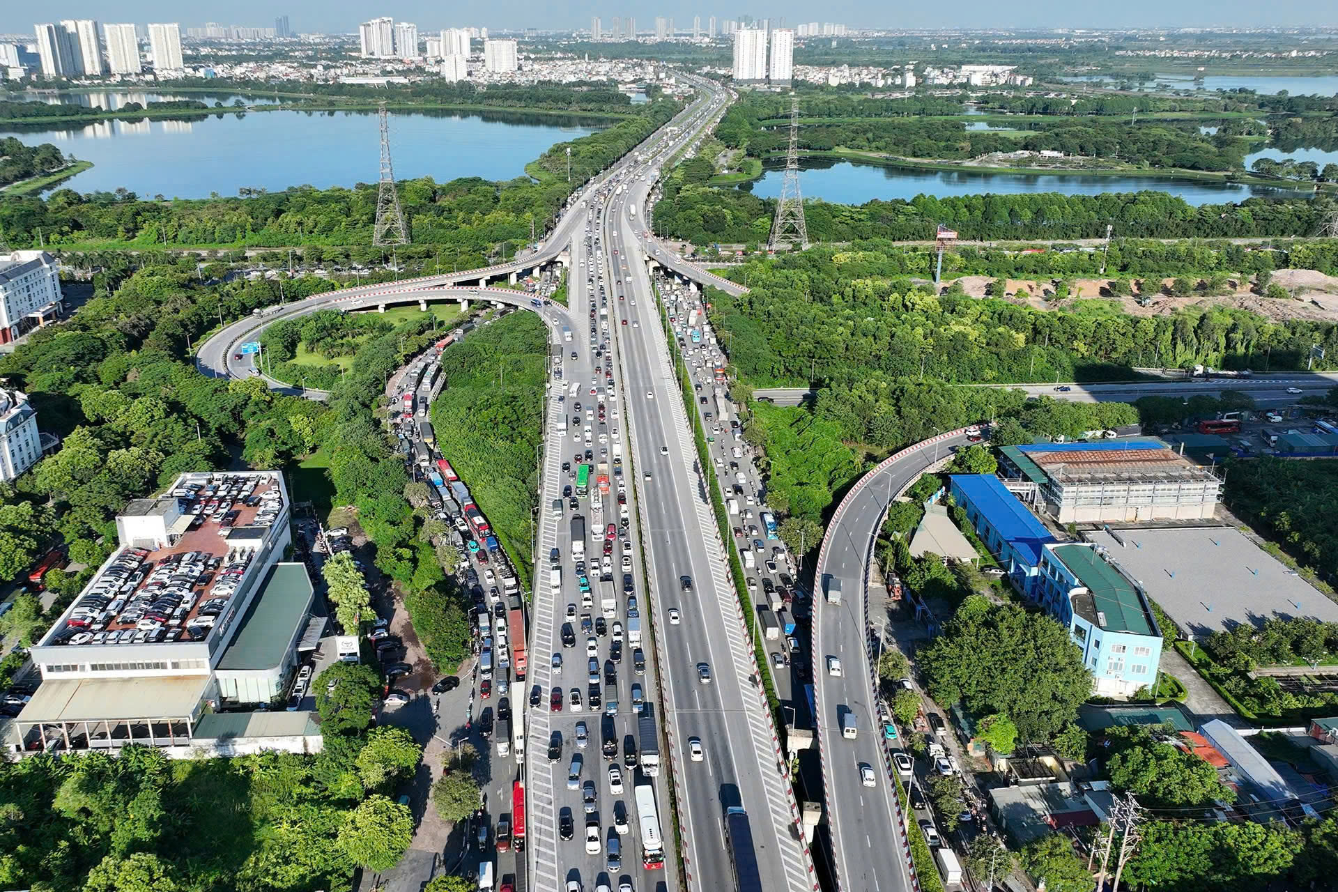 CSGT khuyến cáo người dân lựa chọn lộ trình, tránh ùn tắc dịp nghỉ lễ 2/9- Ảnh 1.
