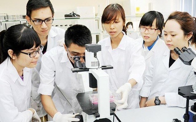 Đề xuất chính sách hỗ trợ học sinh, sinh viên, giảng viên đi học tập, nghiên cứu ở nước ngoài