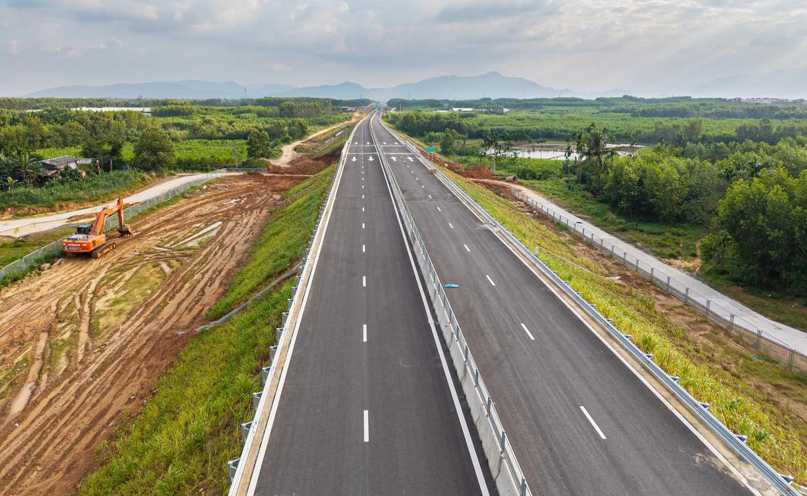 Hoàn thành toàn bộ dự án cao tốc Quảng Ngãi-Hoài Nhơn trong năm 2026- Ảnh 1.