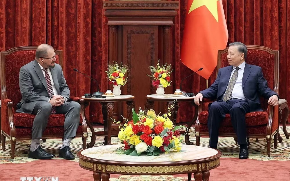 Tổng Bí thư, Chủ tịch nước Tô Lâm tiếp Chủ tịch kiêm Tổng Giám đốc Điều hành Tập đoàn Qualcomm