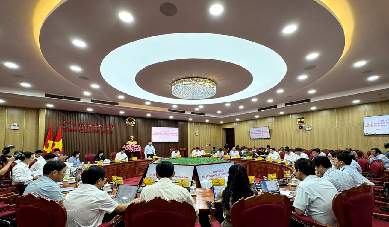 Quảng Ngãi cần tận dụng cơ hội từ kinh tế biển và năng lượng- Ảnh 2.