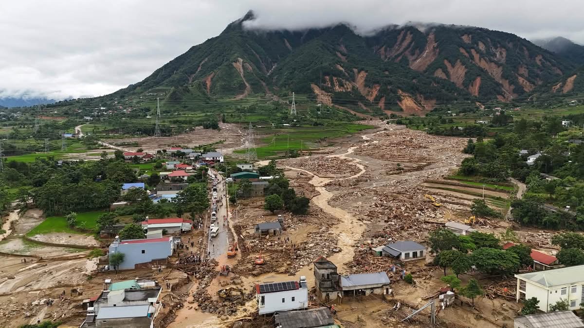 Kỳ tích Mường Than: Dựng lại mái ấm sau lũ dữ- Ảnh 2.