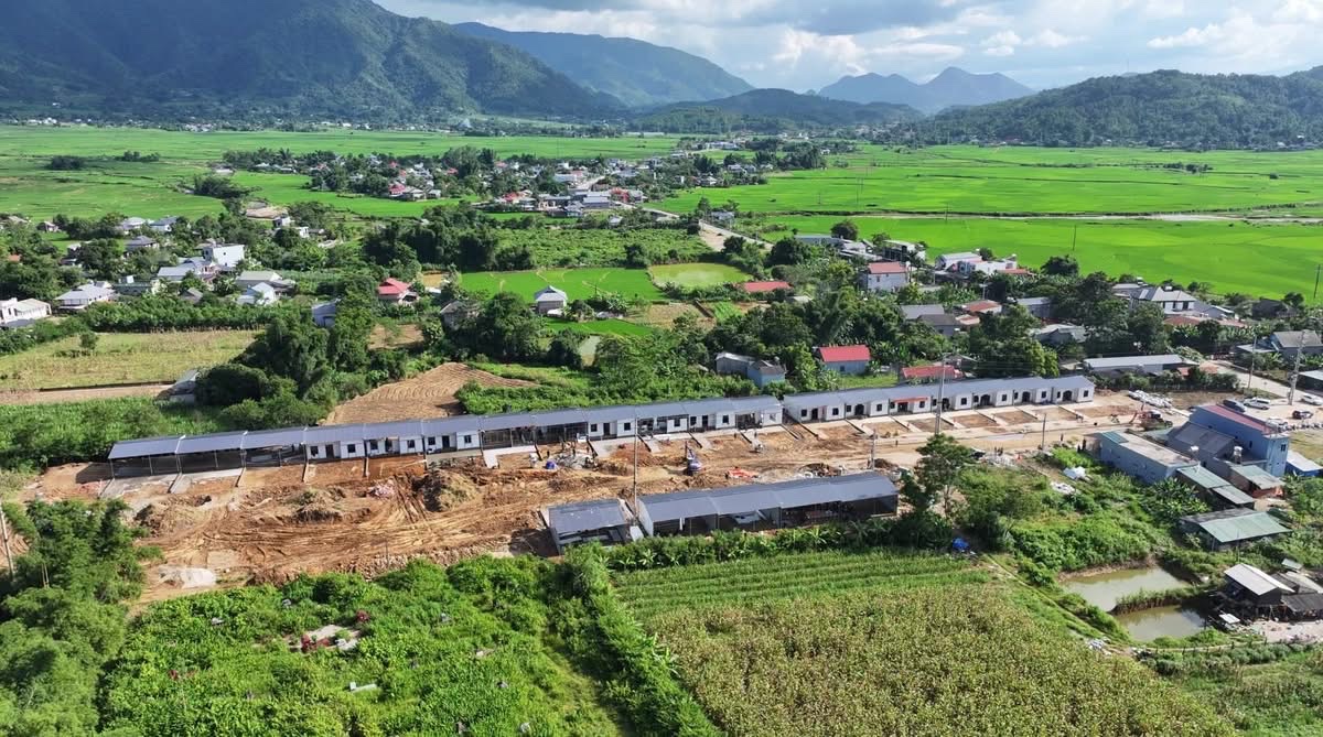 Kỳ tích Mường Than: Dựng lại mái ấm sau lũ dữ- Ảnh 11.