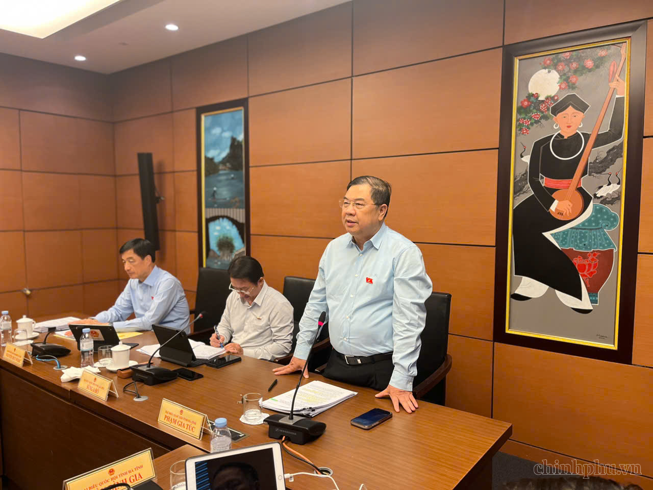 Phó Thủ tướng Thường trực Phạm Gia Túc: Sửa đổi 3 luật trong lĩnh vực ngân hàng nhằm hoàn thiện thể chế, khắc phục khoảng trống pháp lý- Ảnh 1.
