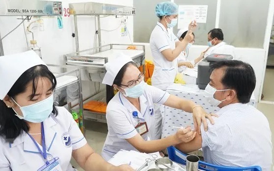 Không dùng nguồn thu khám chữa bệnh năm sau để trả nợ năm trước