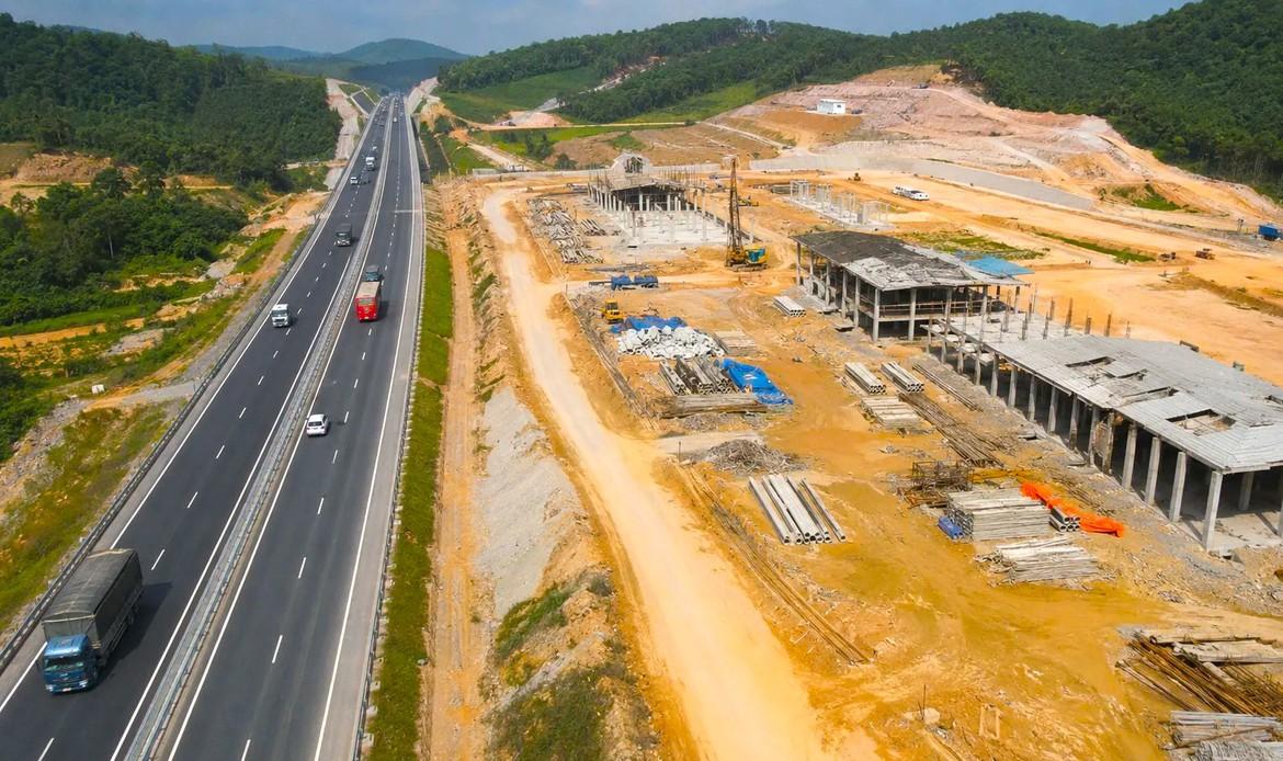 Cần thiết thay đổi cơ chế đầu tư trạm dừng nghỉ cao tốc- Ảnh 2.