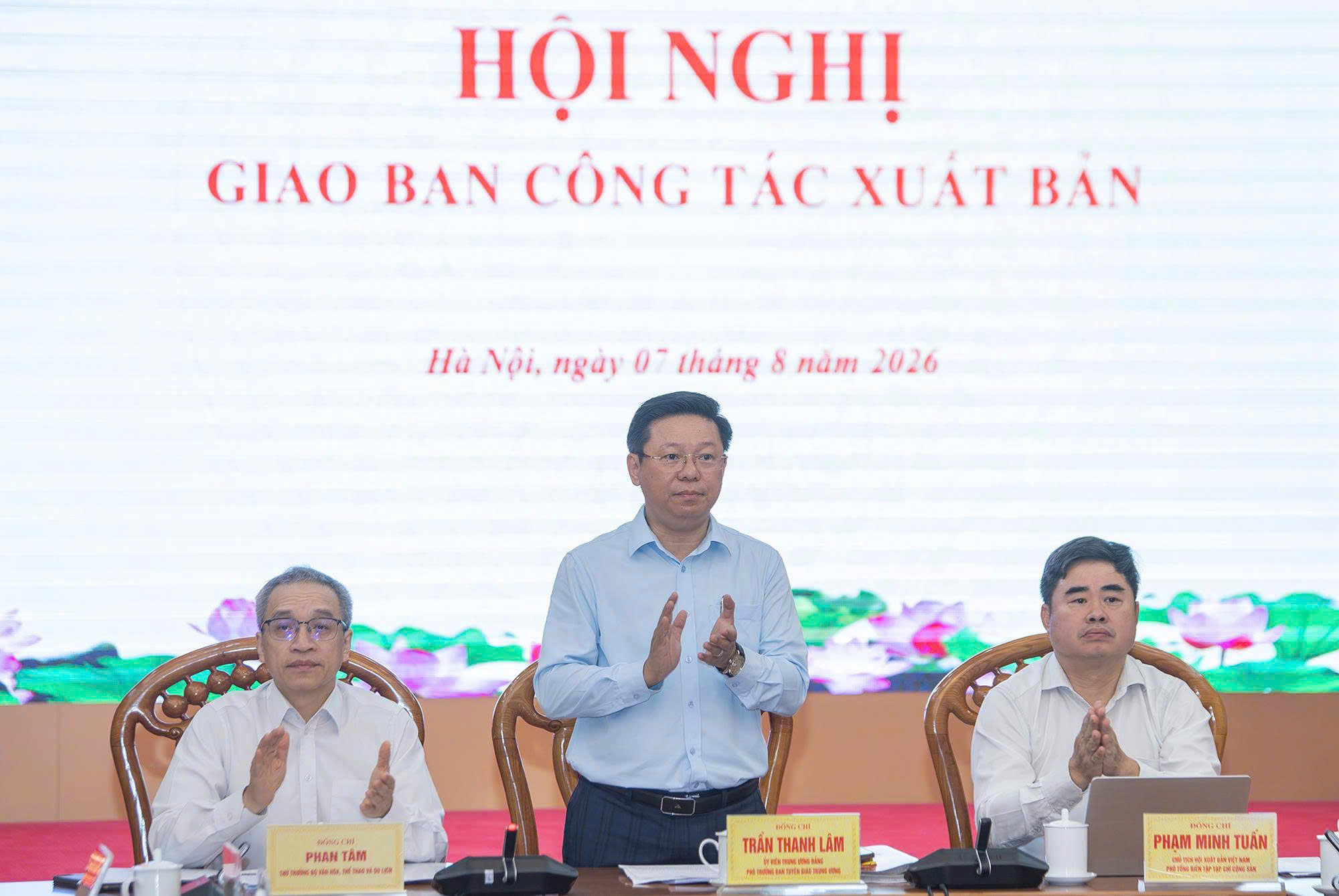 Giữ vững định hướng trong hoạt động xuất bản, lấy uy tín làm thước đo cao nhất- Ảnh 1.