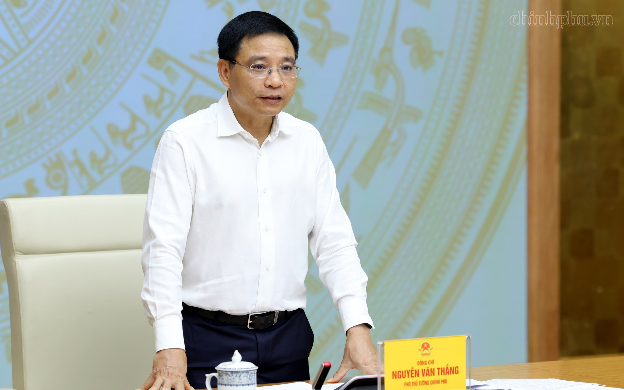 Phó Thủ tướng Nguyễn Văn Thắng: Xử lý đến cùng các vướng mắc, không đẩy doanh nghiệp đi vòng