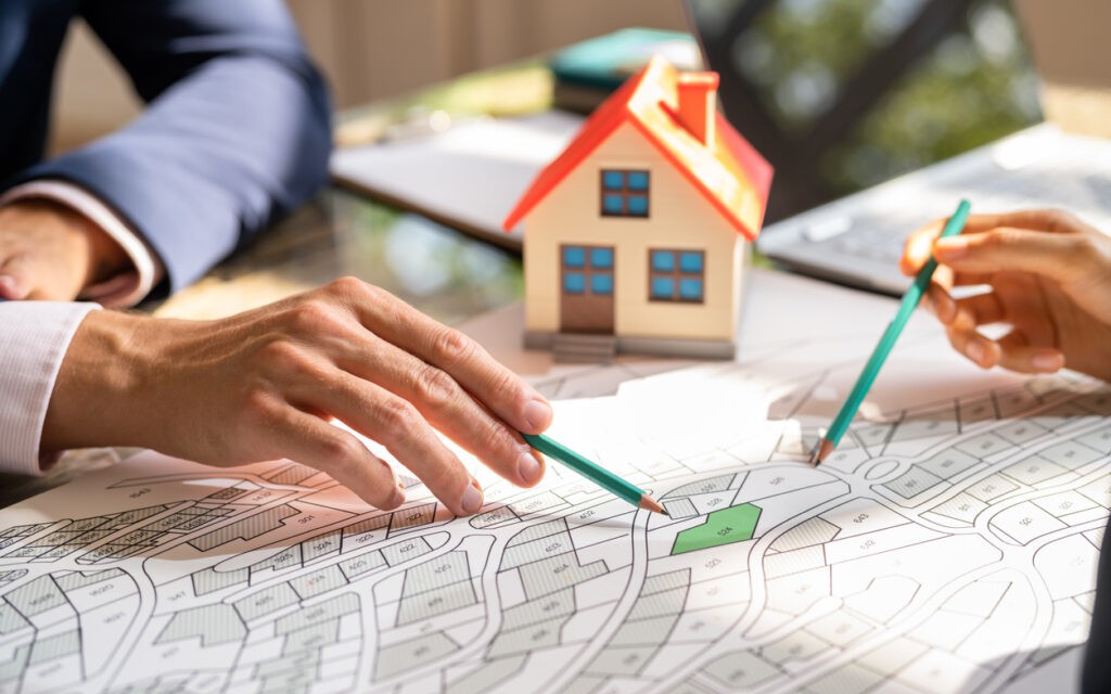 Xây nhà lệch vị trí đất ở trên sổ, có phải khôi phục hiện trạng?