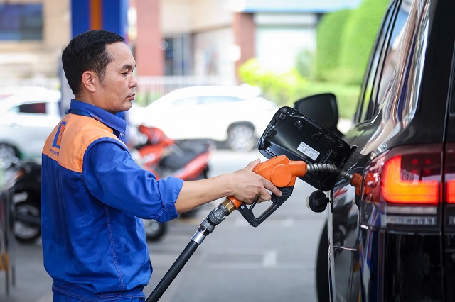 Điều chỉnh giá xăng dầu từ 15h ngày 10/9- Ảnh 1.