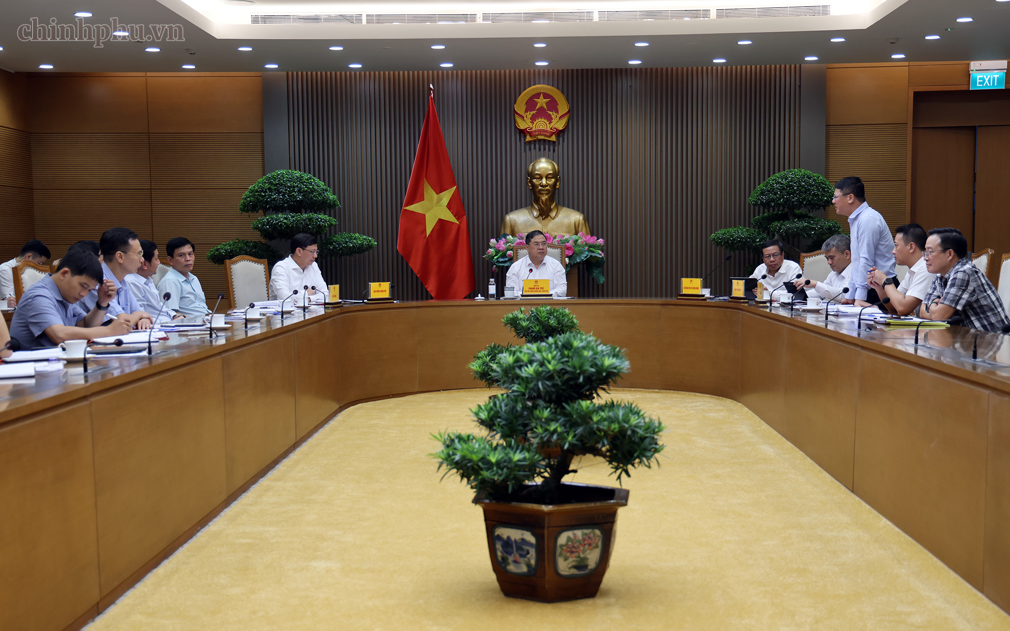 Phó Thủ tướng Thường trực Phạm Gia Túc: Rà soát, hoàn thiện quy định về khoảng cách an toàn trên cao tốc, phù hợp thực tế- Ảnh 3.