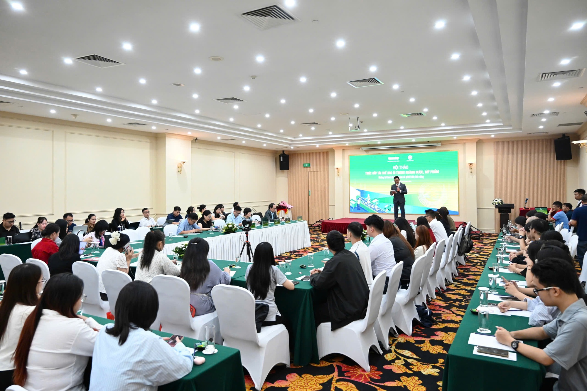 Làm gì để thúc đẩy tái chế bao bì trong ngành dược, mỹ phẩm?- Ảnh 1.