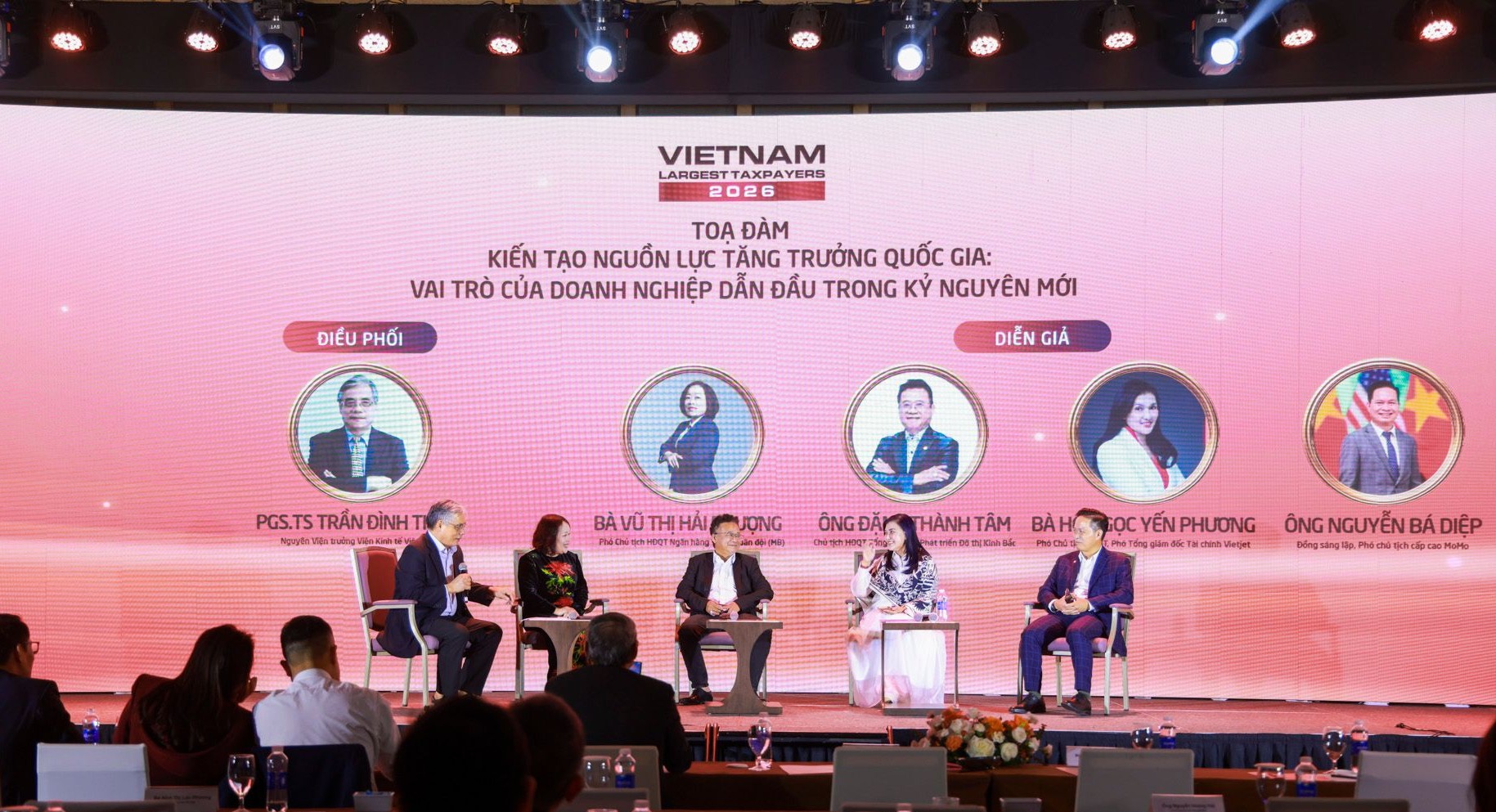 Doanh nghiệp hàng đầu không chỉ lớn mà phải tạo giá trị quốc gia- Ảnh 1.