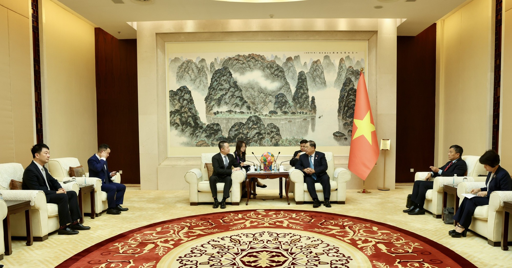 Phó Thủ tướng Thường trực Phạm Gia Túc tiếp lãnh đạo một số tập đoàn lớn của Trung Quốc- Ảnh 2.